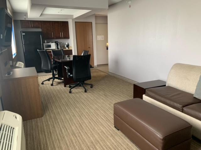 Holiday Inn Express Adrian By Ihg Екстериор снимка