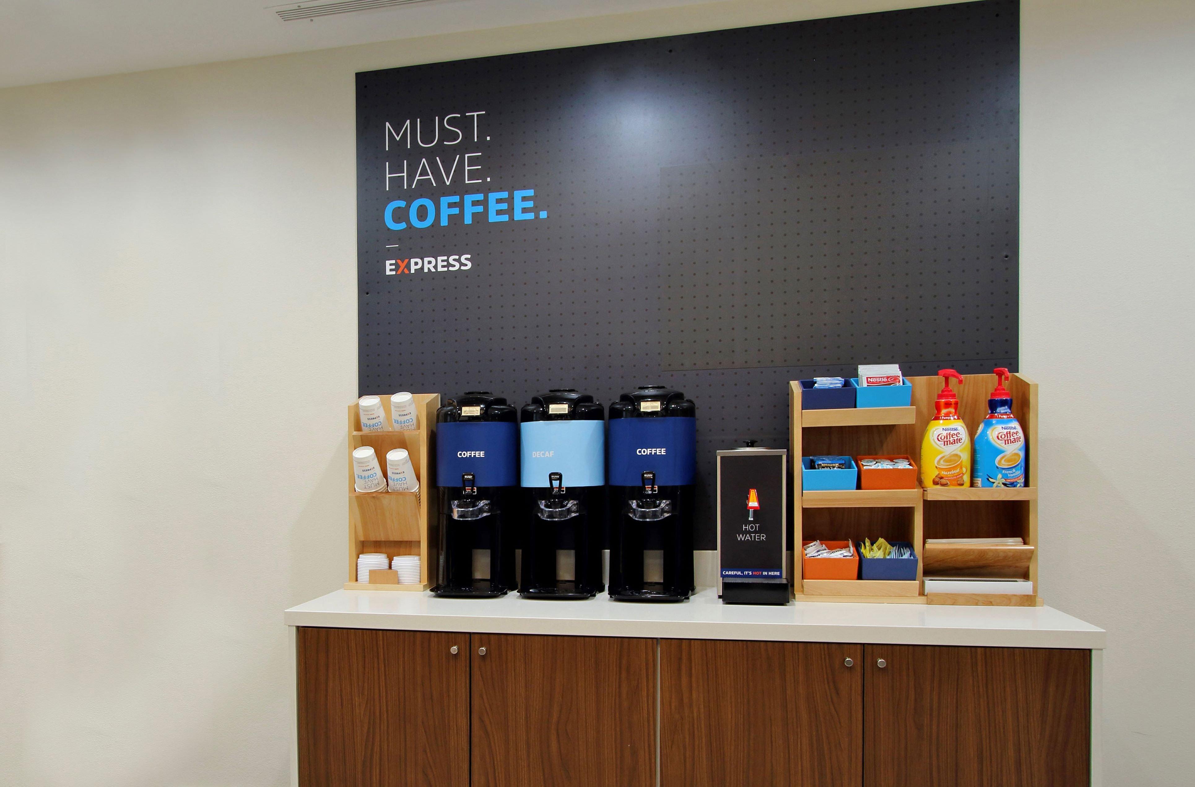 Holiday Inn Express Adrian By Ihg Екстериор снимка